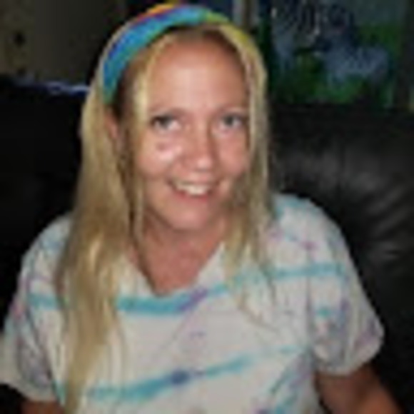 Meet your Posher, Gail - Picture 1 of 1